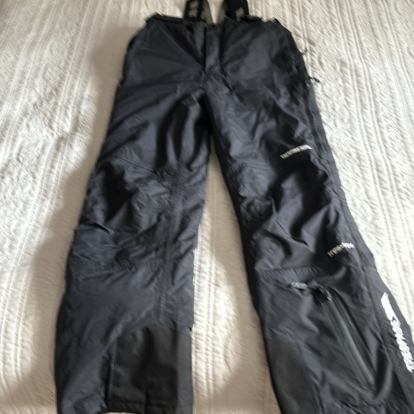 Black Snowboard/Ski Pants - Picture 3 of 8